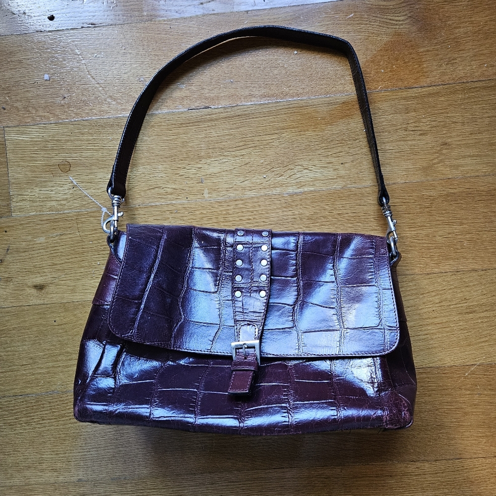 Leather shoulder bag